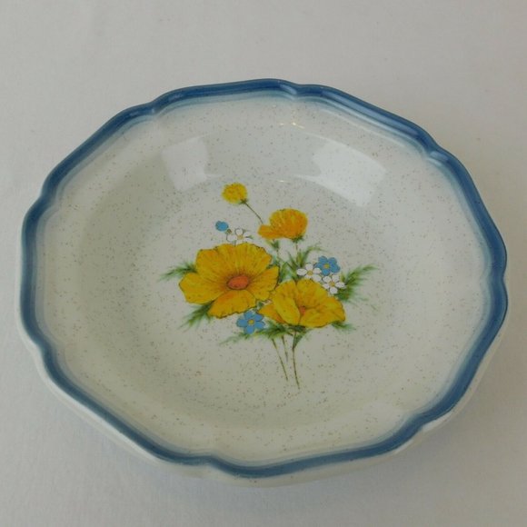 Set of 2 Mikasa China Amy Country Club Rim Soup Cereal Bowl 8.5" Yellow Flower - Picture 11 of 12